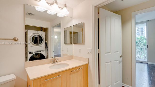 511 SE 5th Ave 823, Fort Lauderdale, FL 33301