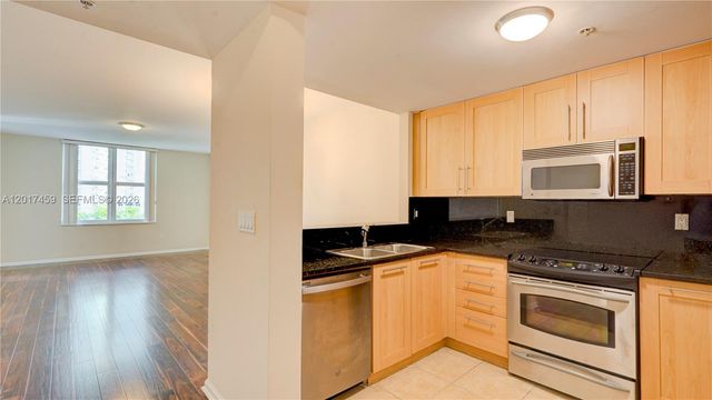 511 SE 5th Ave 823, Fort Lauderdale, FL 33301