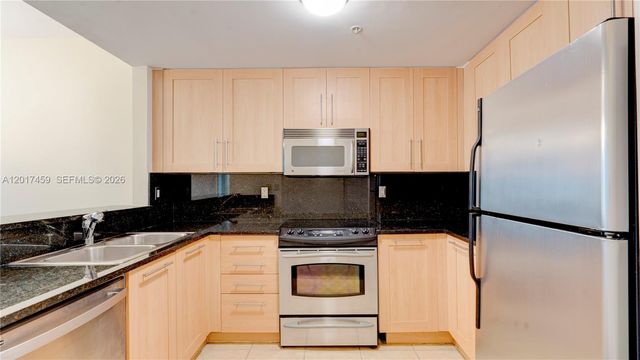 511 SE 5th Ave 823, Fort Lauderdale, FL 33301