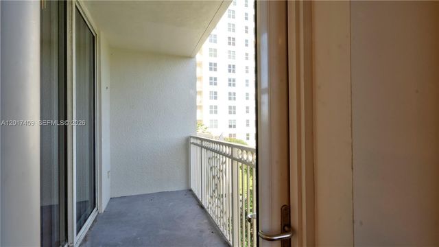 511 SE 5th Ave 823, Fort Lauderdale, FL 33301