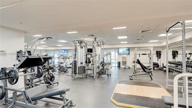 511 SE 5th Ave 823, Fort Lauderdale, FL 33301