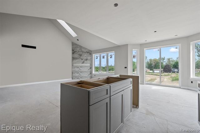 3316 Cornerstone Drive 3, Lake Orion, MI 48360