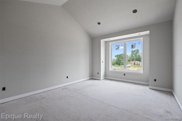3316 Cornerstone Drive 3, Lake Orion, MI 48360