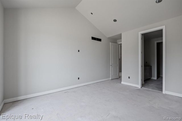 3316 Cornerstone Drive 3, Lake Orion, MI 48360