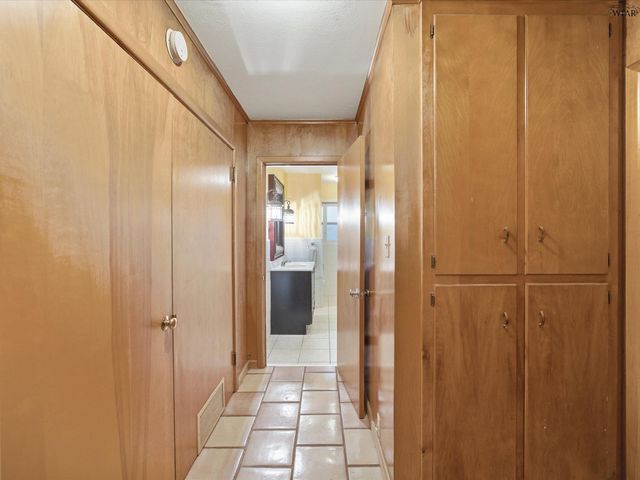 115 W COMMERCE STREET, Henrietta, TX 76365