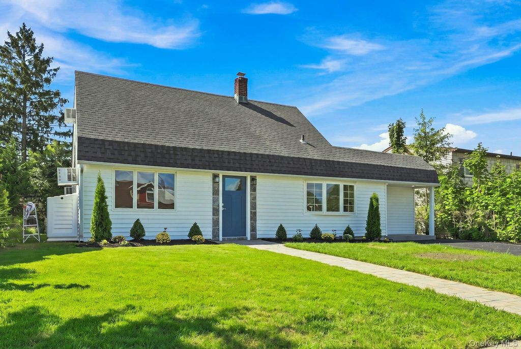 26 Birch Lane, Levittown, NY 11756 — photo 3