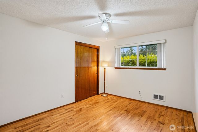 29245 Kent Black Diamond Road SE, Kent, WA 98042