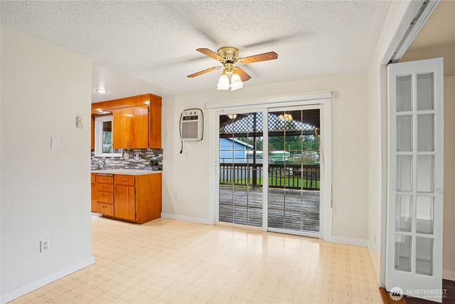 29245 Kent Black Diamond Road SE, Kent, WA 98042