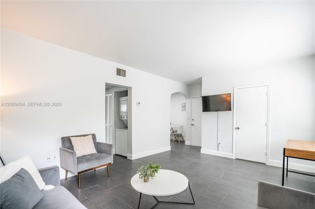 1007 Bay Drive 104, Miami Beach, FL 33141