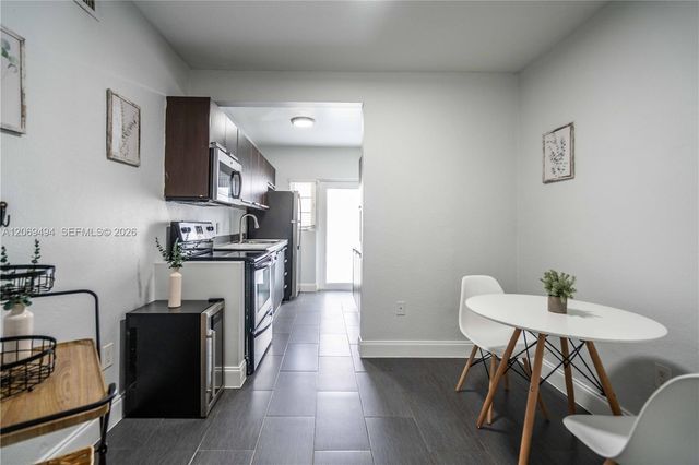 1007 Bay Drive 104, Miami Beach, FL 33141