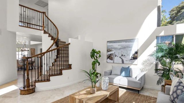 354 Lustrosos Street, Oceanside, CA 92057