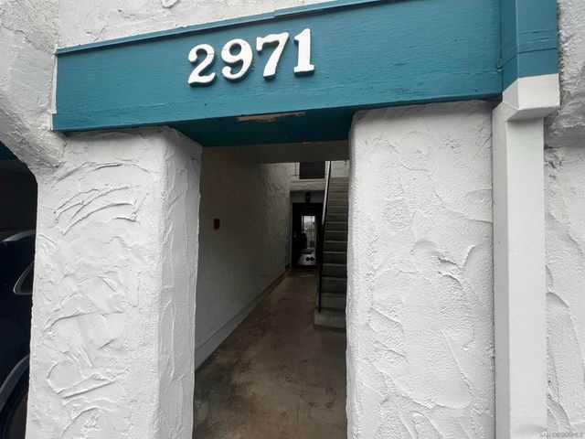 2971 Cowley Way 82, San Diego, CA 92117