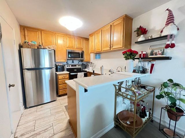 2971 Cowley Way 82, San Diego, CA 92117