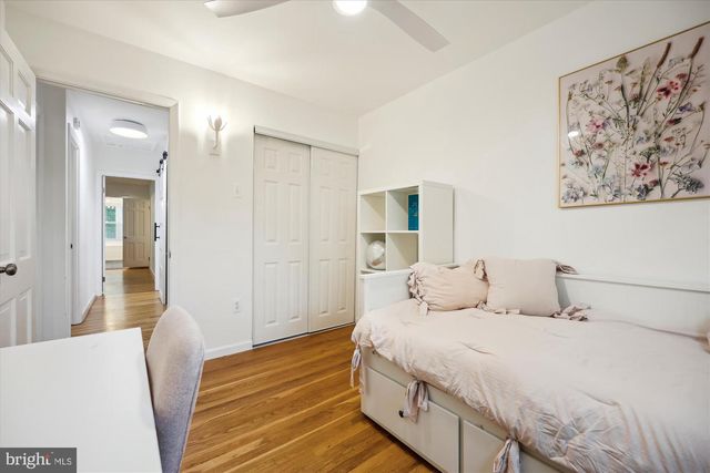 11700 SEVEN LOCKS RD, Potomac, MD 20854