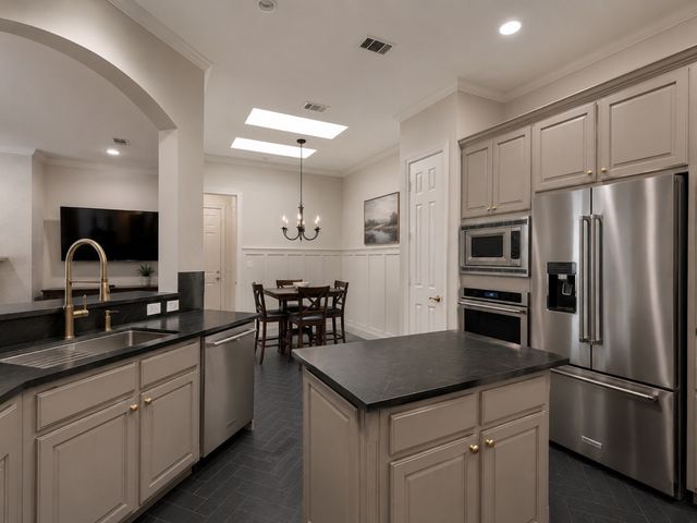 3885 Johnson Street, Frisco, TX 75034