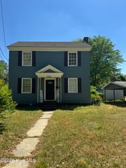 300 Corning Street, Hamlet, NC 28345