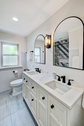 840 S Thurlow Street, Hinsdale, IL 60521