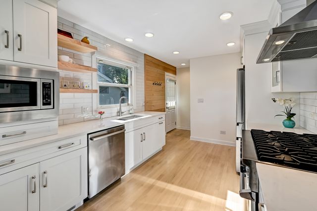 840 S Thurlow Street, Hinsdale, IL 60521