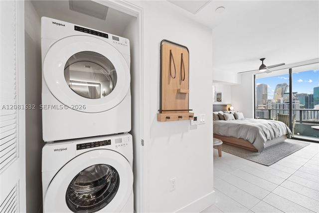 159 NE 6th St 3210, Miami, FL 33132