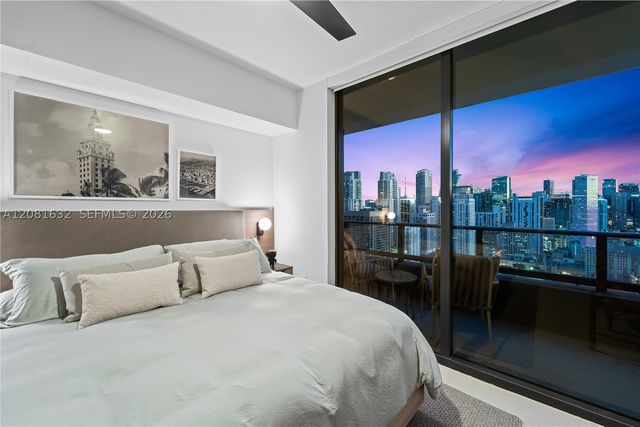 159 NE 6th St 3210, Miami, FL 33132