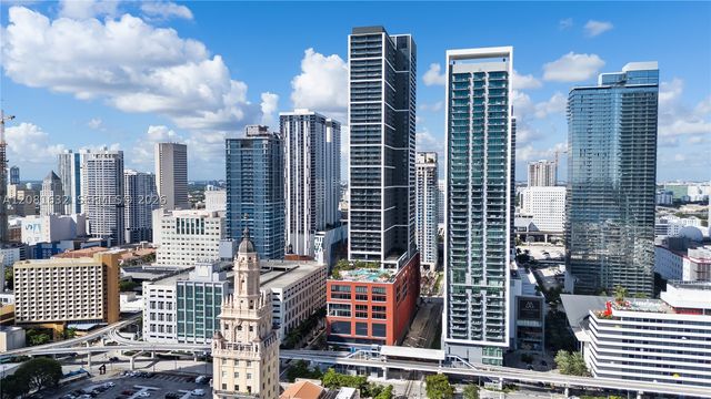 159 NE 6th St 3210, Miami, FL 33132