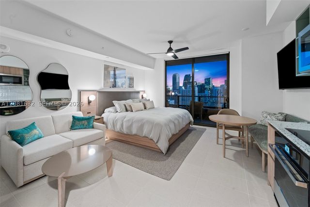 159 NE 6th St 3210, Miami, FL 33132