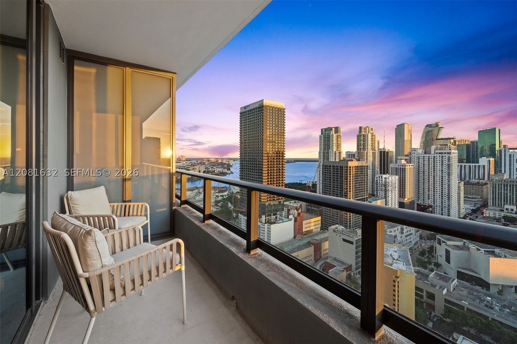 159 NE 6th St 3210, Miami, FL 33132