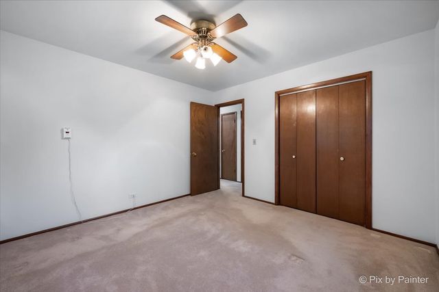 244 Arapahoe Trail, Carol Stream, IL 60188