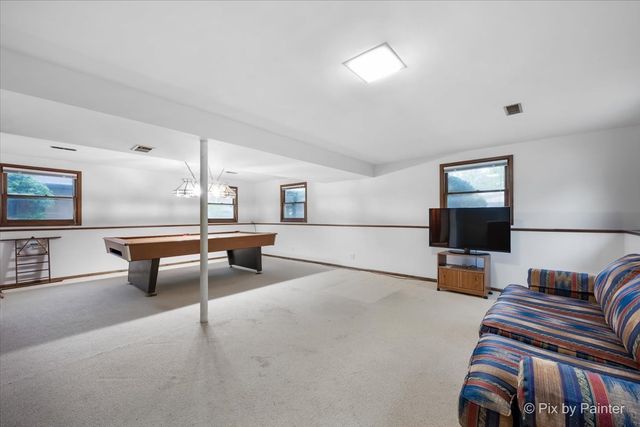244 Arapahoe Trail, Carol Stream, IL 60188