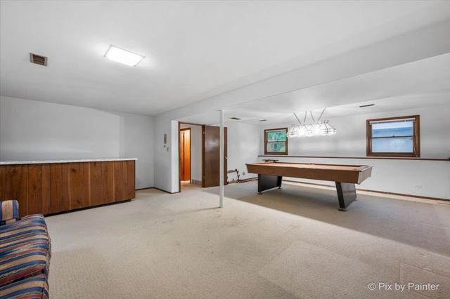 244 Arapahoe Trail, Carol Stream, IL 60188