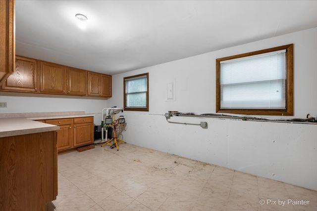244 Arapahoe Trail, Carol Stream, IL 60188