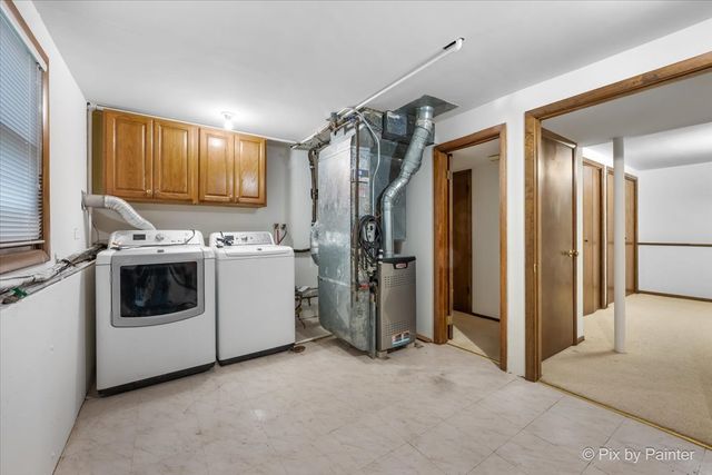 244 Arapahoe Trail, Carol Stream, IL 60188