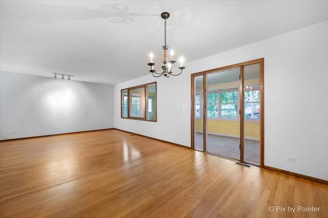 244 Arapahoe Trail, Carol Stream, IL 60188