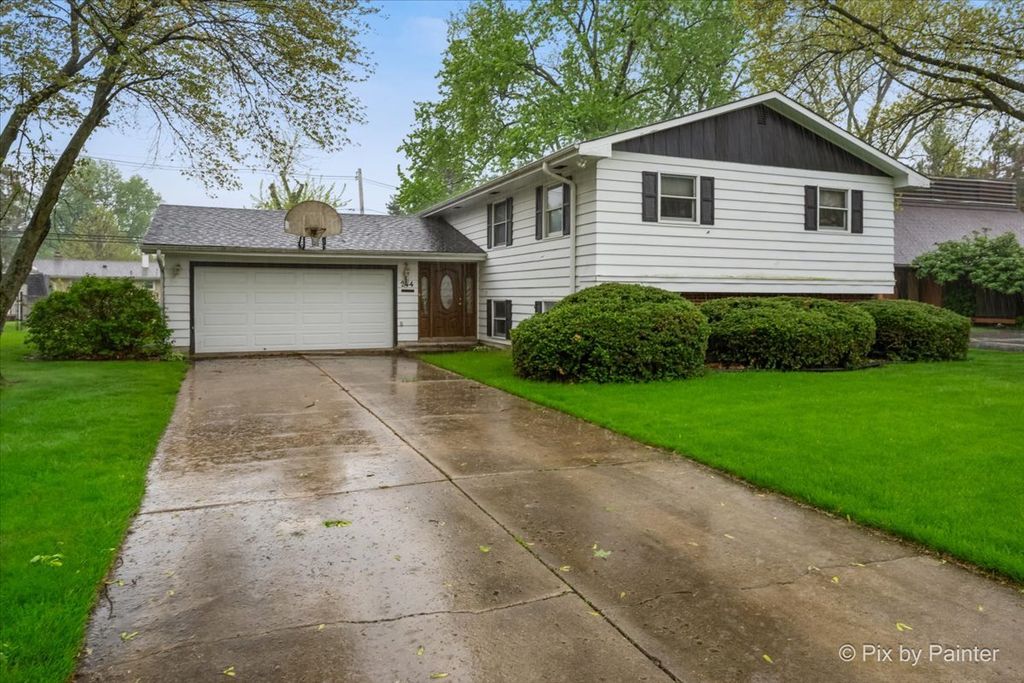 244 Arapahoe Trail, Carol Stream, IL 60188