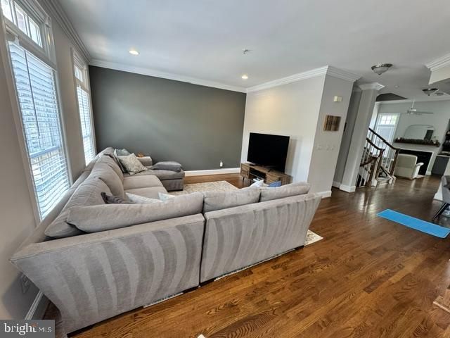 2304 SAWTOOTH OAK CT, Vienna, VA 22182