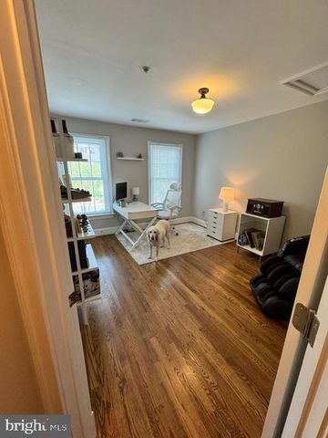 2304 SAWTOOTH OAK CT, Vienna, VA 22182