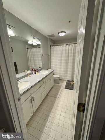 2304 SAWTOOTH OAK CT, Vienna, VA 22182