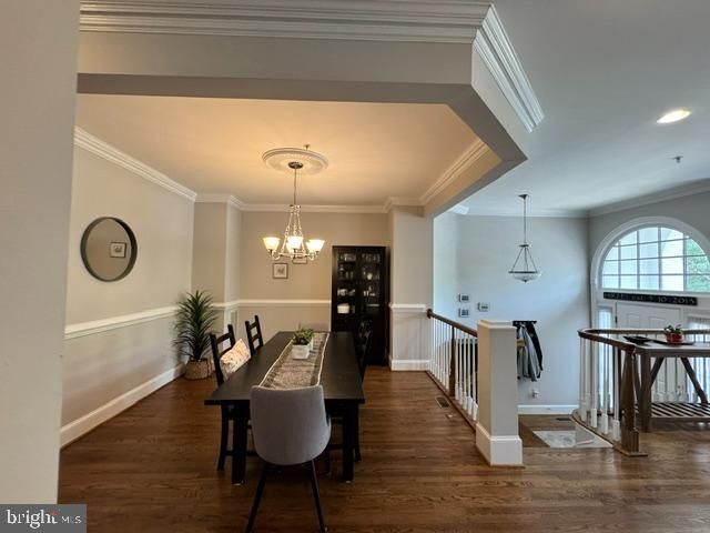 2304 SAWTOOTH OAK CT, Vienna, VA 22182