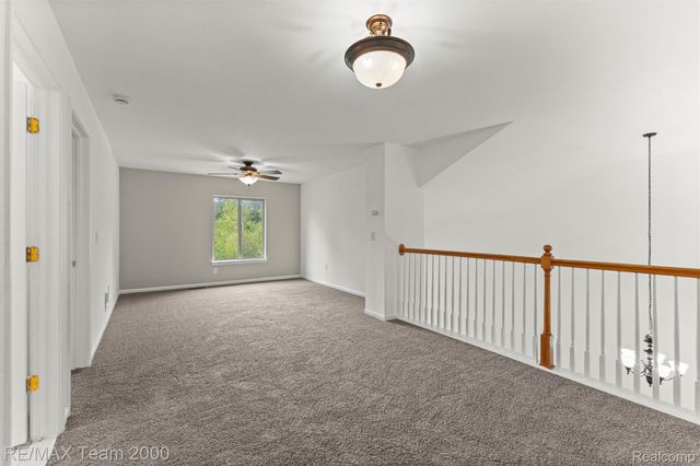 20701 Doves Pointe Drive, Brownstown Charter Township, MI 48174