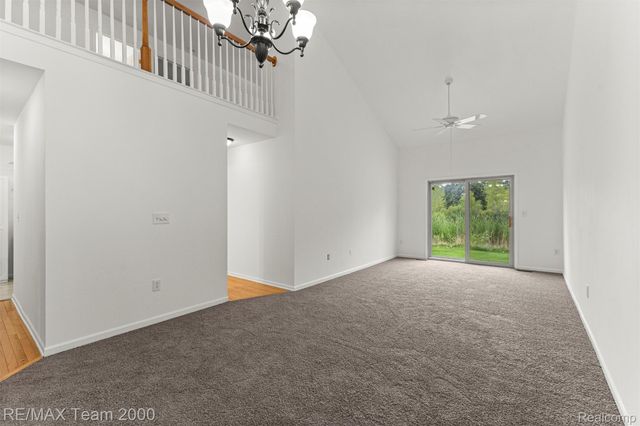 20701 Doves Pointe Drive, Brownstown Charter Township, MI 48174