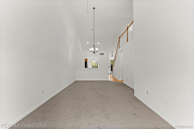 20701 Doves Pointe Drive, Brownstown Charter Township, MI 48174