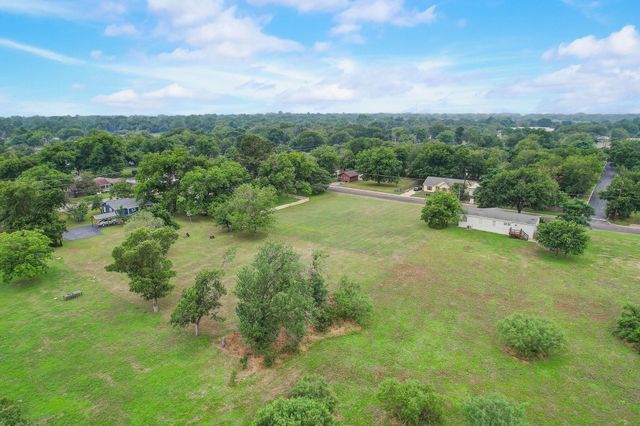 Lot 2 Pecan ST, Bastrop, TX 78602