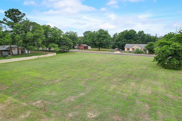 Lot 2 Pecan ST, Bastrop, TX 78602