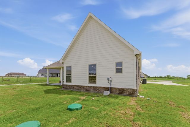 2433 Meteor Drive, Krum, TX 76249