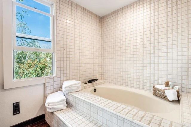 3336 Old Post Road, Fallbrook, CA 92028