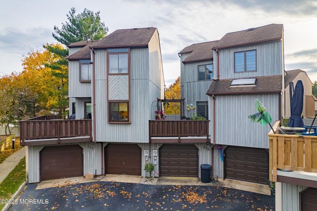 270 Silver Lane, Old Bridge, NJ 08857