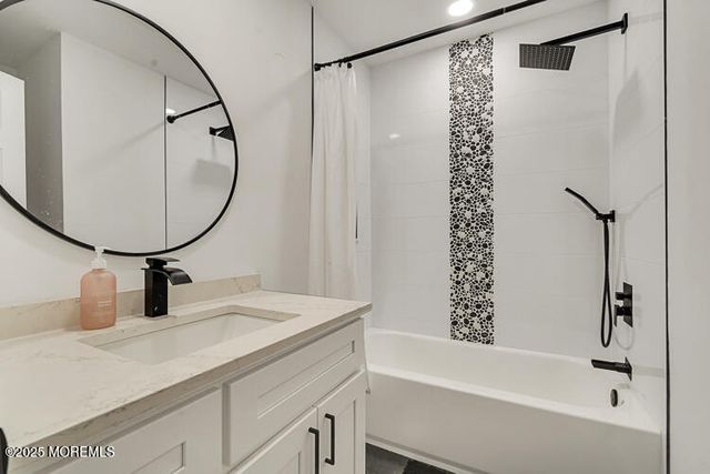 270 Silver Lane, Old Bridge, NJ 08857