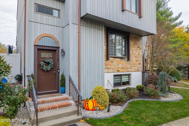 270 Silver Lane, Old Bridge, NJ 08857