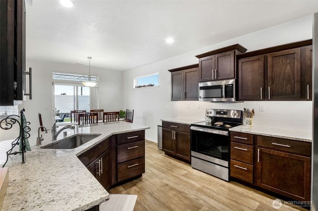 502 N Montana Street, Moses Lake, WA 98837