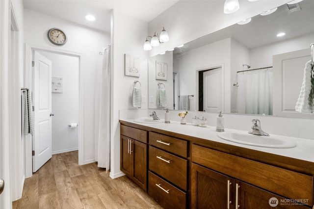 502 N Montana Street, Moses Lake, WA 98837